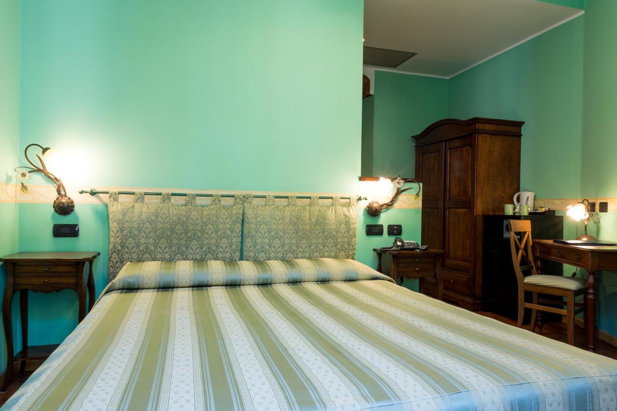 Hotel Belle Epoque