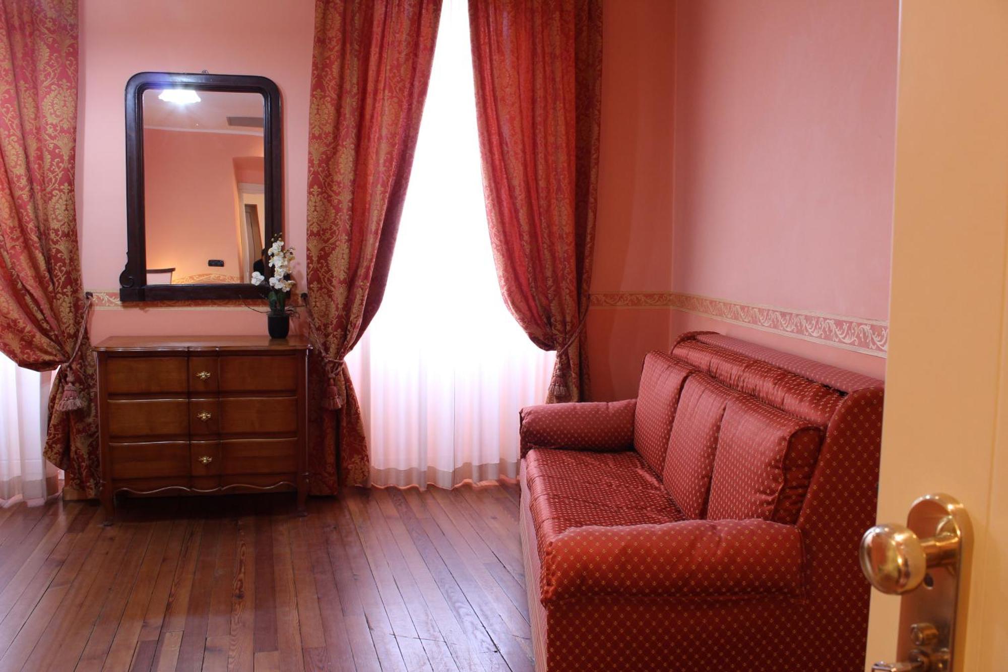 Belle Epoque Hotel 3*